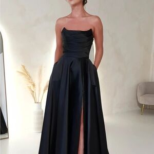 Elegant Black Strapless Evening Gown